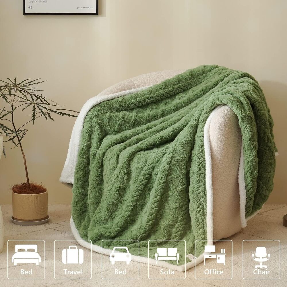 Fleece Throw Blanket - Cozy Soft Lightweight Fuzzy Twin size Blanket warm